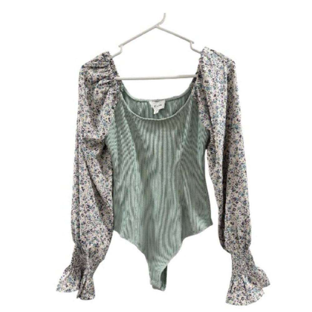 Heyson Ribbed Floral Sleeve Bodysuit Size S
